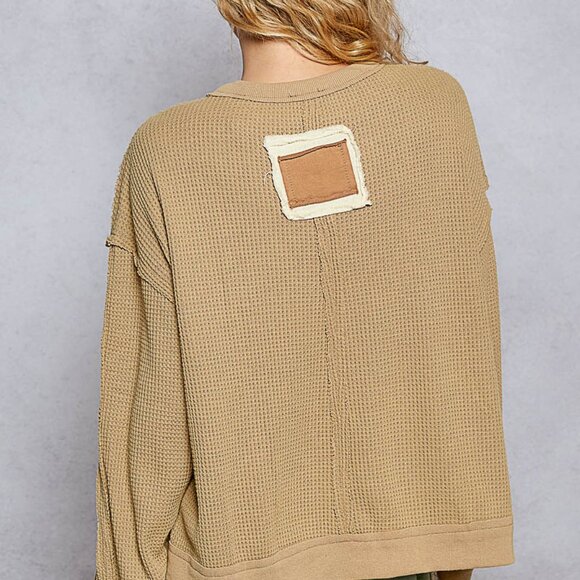 PLSCH POL Round neck long balloon sleeve in thermal Peace top - Picture 6 of 6